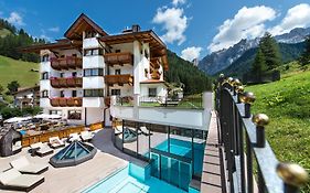 Hotel Savoy
